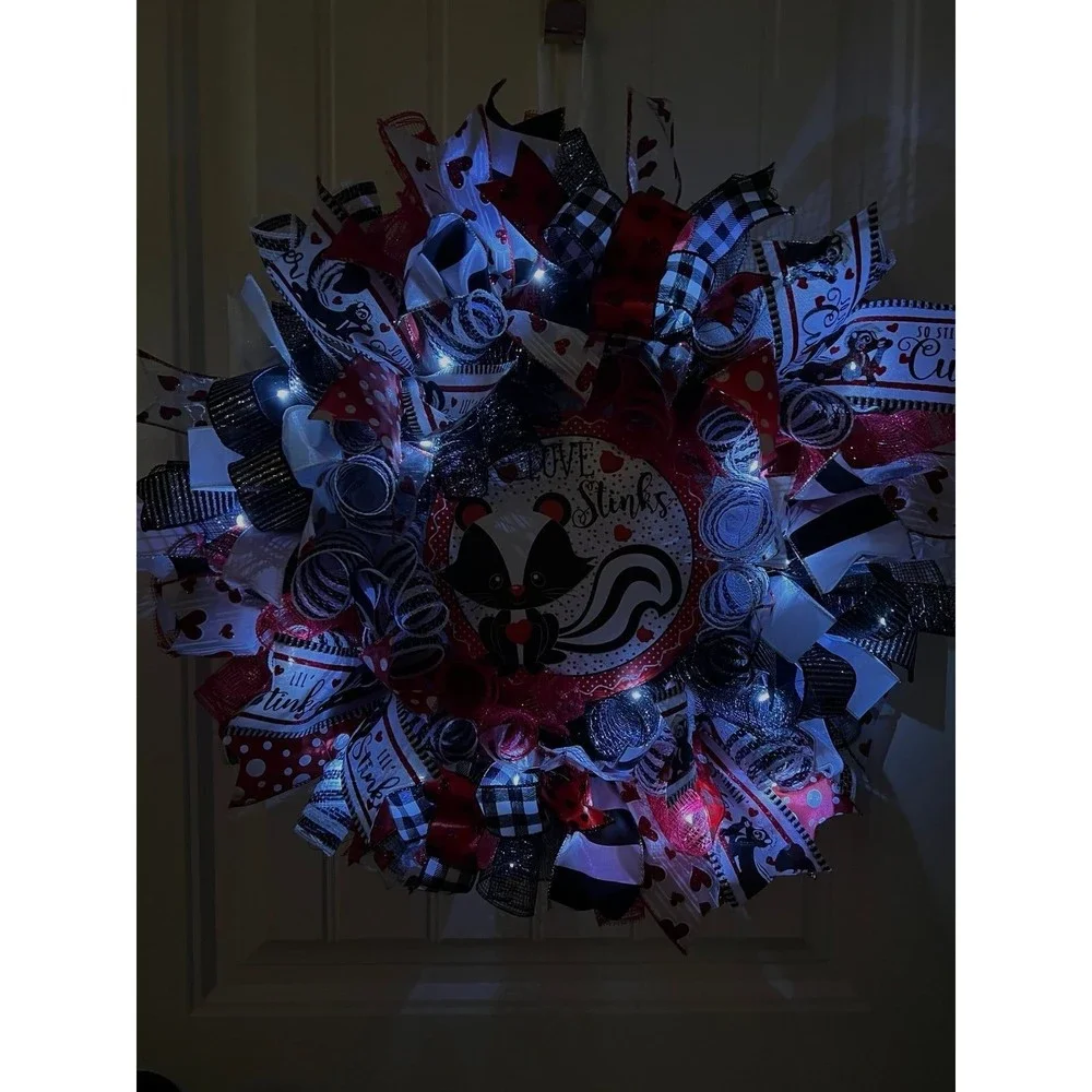 Handmade Anti Valentine’s Love Stinks Skunk Ribbon Prelit Wreath 22 ins LED